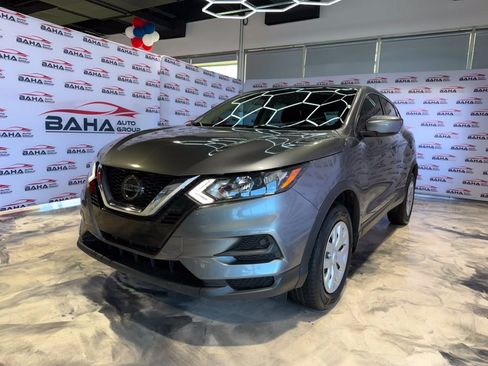 Used 2020 Nissan Rogue Sport S FWD image 2