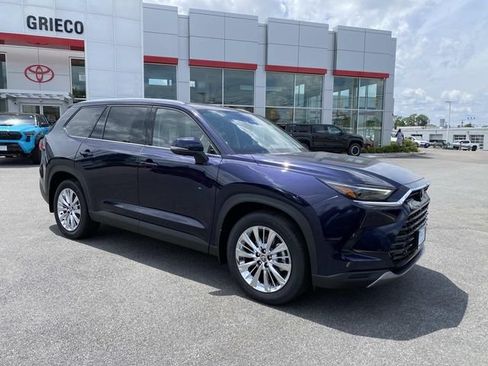 New 2026 Toyota Grand Highlander AWD image 1