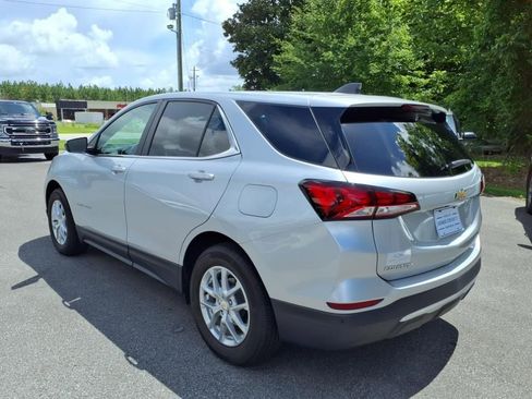 Used 2022 Chevrolet Equinox LT image 4