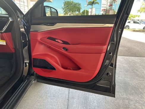 Used 2024 Jeep Wagoneer Launch Edition image 24