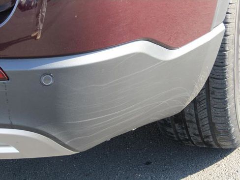 Used 2023 Ford Explorer XLT w/ Equipment Group 202A image 10