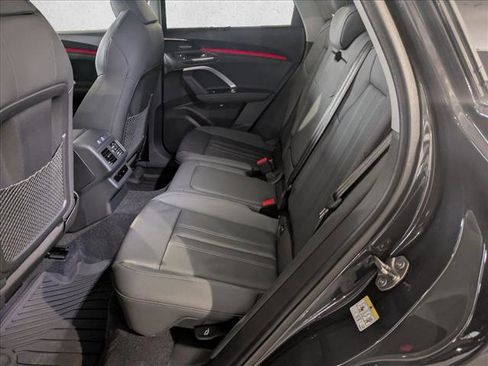 New 2025 Audi Q5 Premium Plus image 16