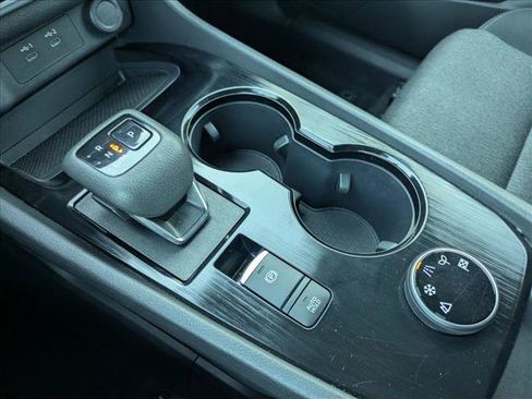 Used 2025 Nissan Rogue SV AWD/4WD image 11