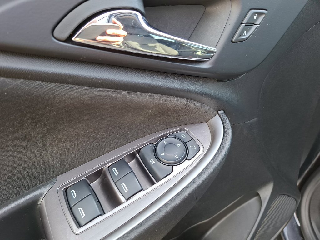 Used 2022 Chevrolet Malibu LS FWD image 12