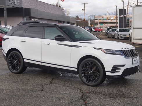 Used 2023 Land Rover Range Rover Velar HST image 2