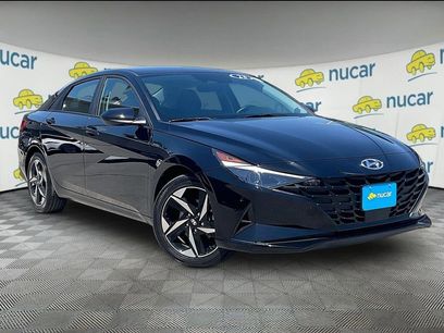 Used 2023 Hyundai Elantra SEL w/ Convenience Package