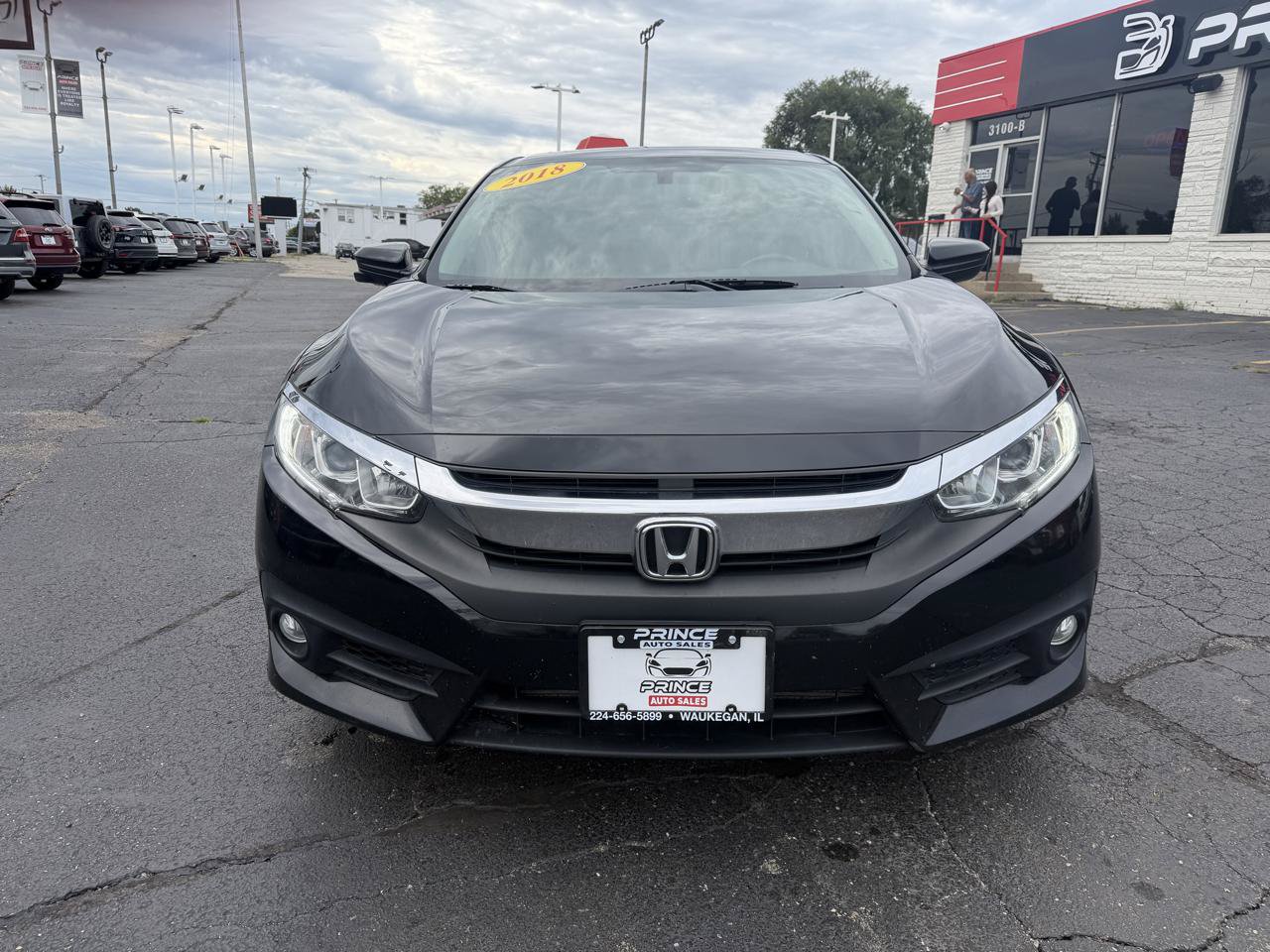 Used 2018 Honda Civic EX-L image 2