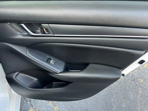 Used 2019 Honda Accord Sport image 21