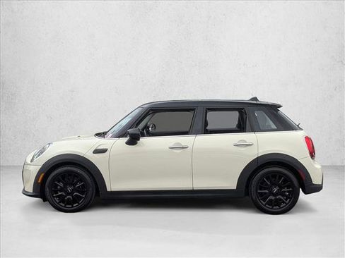 Certified 2023 MINI Cooper 4-Door Hardtop image 9