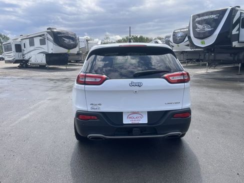 Used 2016 Jeep Cherokee Limited w/ Trailer Tow Group AWD/4WD image 9