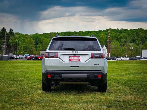 New 2026 Jeep Cherokee Laredo AWD/4WD image 4