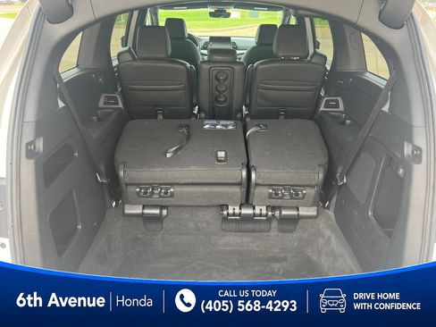 Used 2025 Honda Odyssey Sport-L image 16