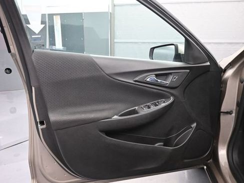 Used 2024 Chevrolet Malibu LT FWD image 8