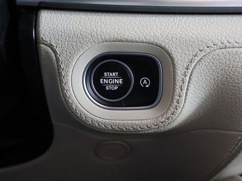 Used 2023 Mercedes-Benz GLE 450 4MATIC w/ AMG Line Exterior image 44