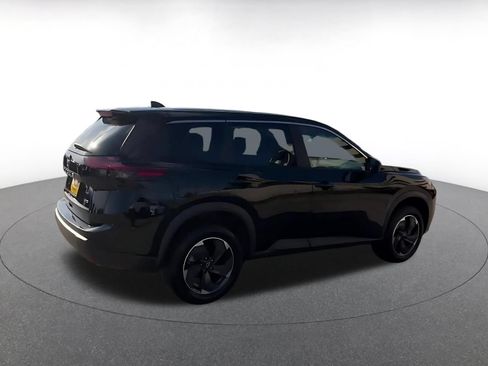 Used 2025 Nissan Rogue SV AWD/4WD image 14