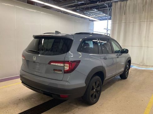 Used 2022 Honda Pilot TrailSport image 2