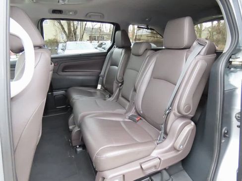 Certified 2023 Honda Odyssey Touring image 14
