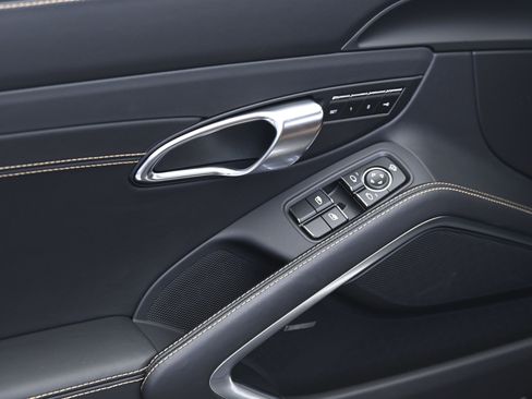 Certified 2025 Porsche 718 Cayman image 23