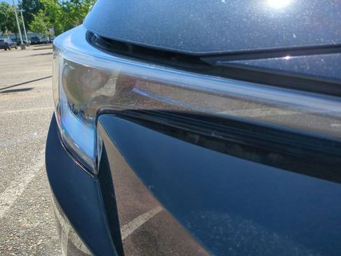 Used 2025 Toyota Corolla LE FWD image 10