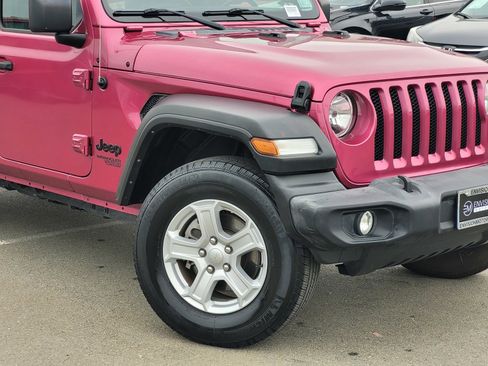 Used 2021 Jeep Wrangler Unlimited Sport image 3
