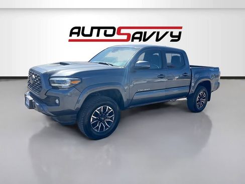 Used 2023 Toyota Tacoma TRD Sport w/ Technology Package RWD image 3