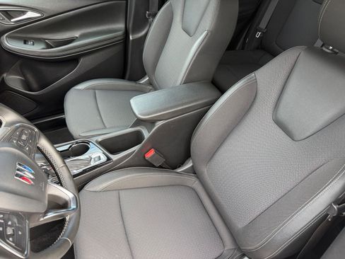 Used 2025 Buick Encore GX Preferred image 36