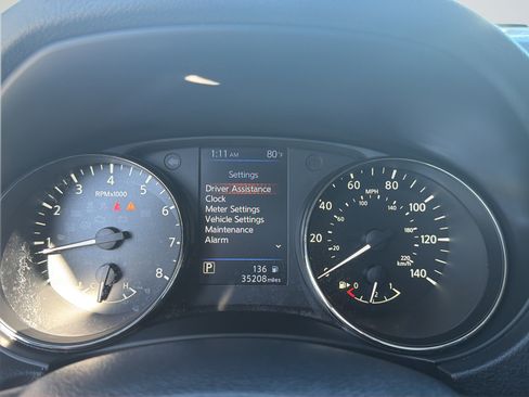 Used 2020 Nissan Rogue SV FWD image 34