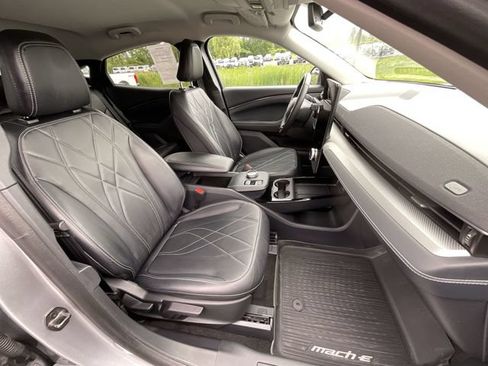 Used 2021 Ford Mustang Mach-E Select w/ Comfort/Technology Package AWD/4WD image 25