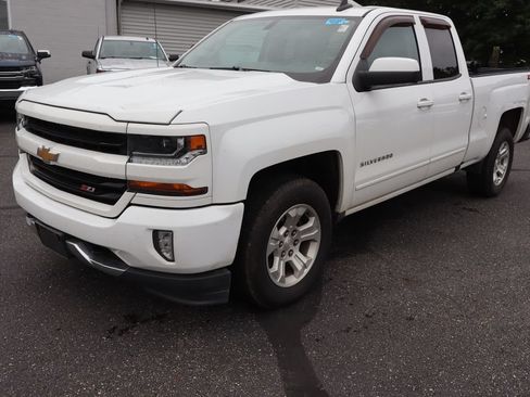 Used 2019 Chevrolet Silverado 1500 LT w/ All Star Edition AWD/4WD image 2