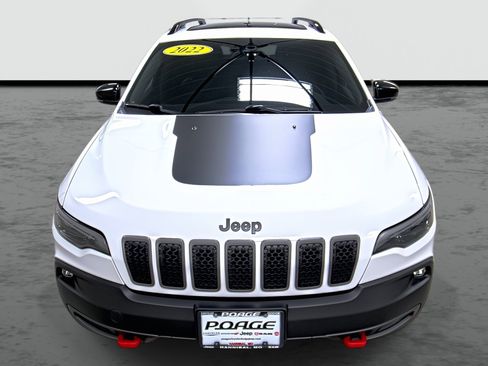 Used 2022 Jeep Cherokee Trailhawk w/ Sun, Sound & Nav Group AWD/4WD image 6