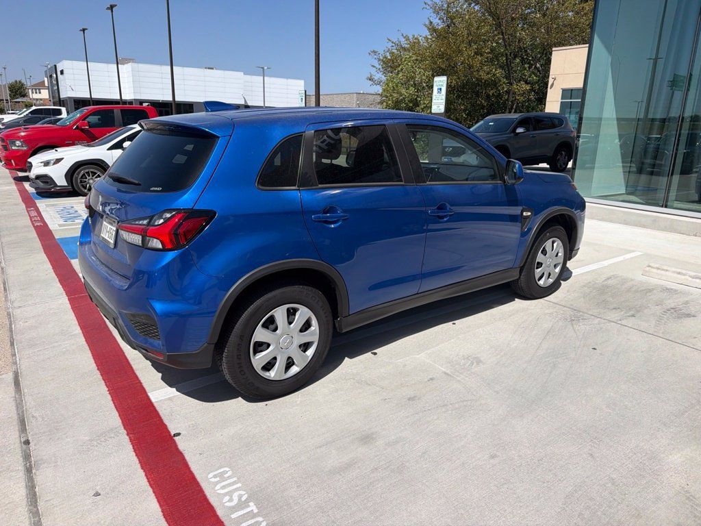 Used 2026 Mitsubishi Outlander Sport AWD image 5