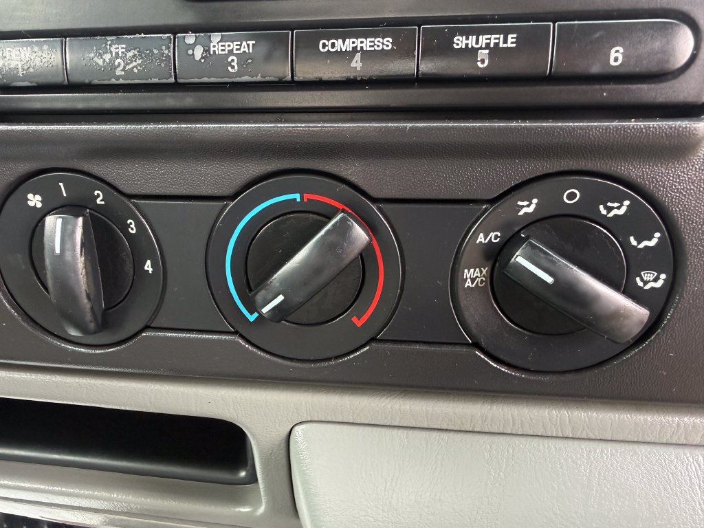 Used 2005 Ford F250 XLT AWD/4WD image 55