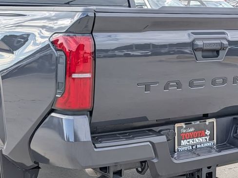 Used 2024 Toyota Tacoma TRD Sport RWD image 7