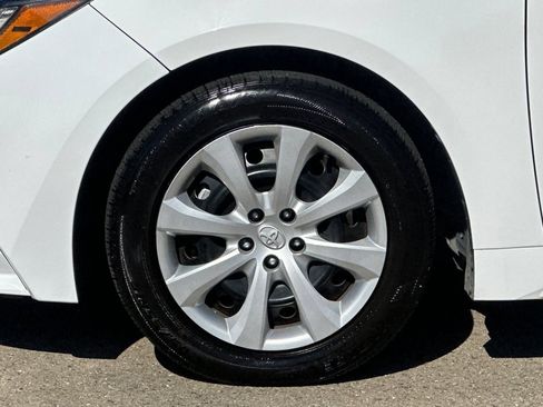 Used 2024 Toyota Corolla LE FWD image 42