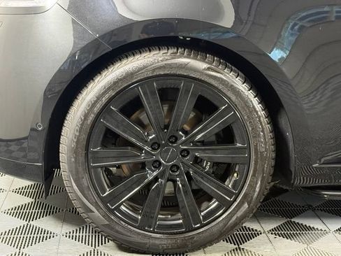 Used 2026 Land Rover Range Rover SE AWD/4WD image 12