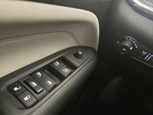 Certified 2023 Jeep Compass Limited AWD/4WD image 29