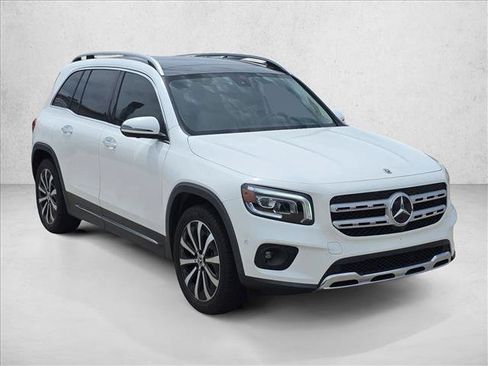 Certified 2023 Mercedes-Benz GLB 250 image 3