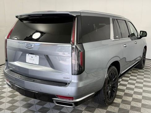 Used 2023 Cadillac Escalade ESV Premium Luxury w/ Performance Package AWD/4WD image 8