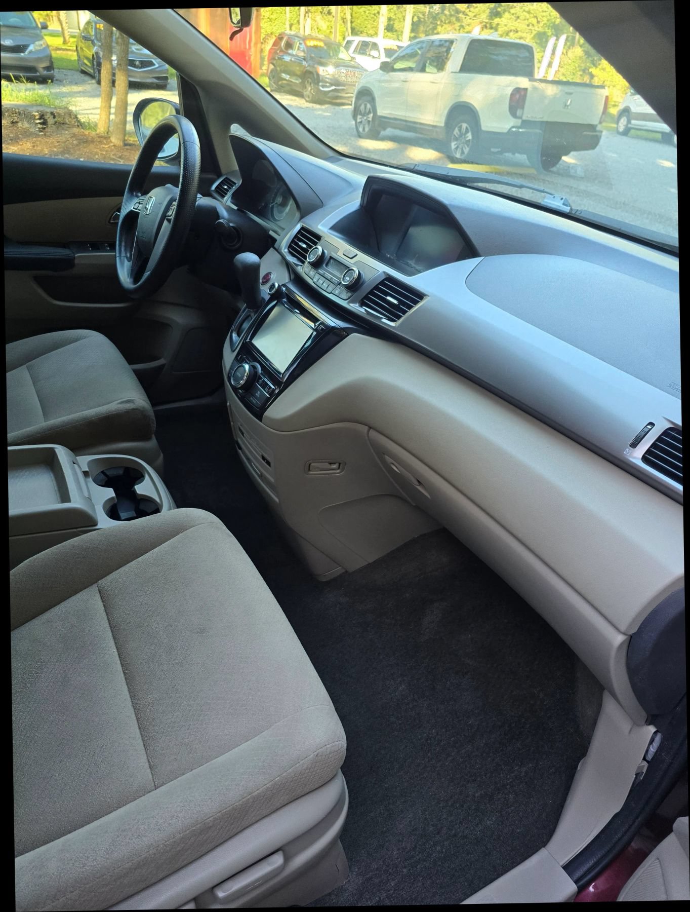 Used 2016 Honda Odyssey SE image 5
