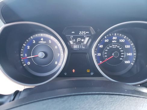 Used 2014 Hyundai Elantra SE w/ Option Group 02 FWD image 25