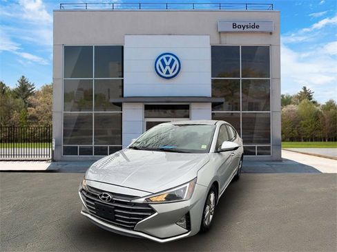 Used 2019 Hyundai Elantra SEL image 4
