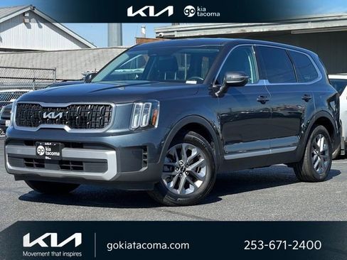 Used 2023 Kia Telluride LX AWD/4WD image 1