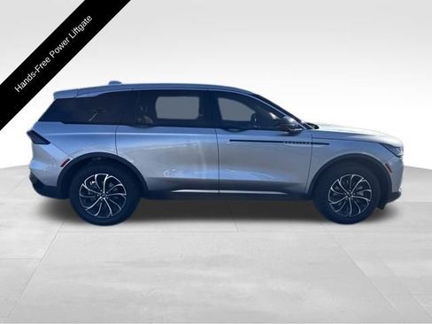 Certified 2024 Lincoln Nautilus Premier w/ Equipment Group 102A image 9