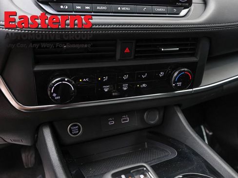 Used 2023 Nissan Rogue S AWD/4WD image 20