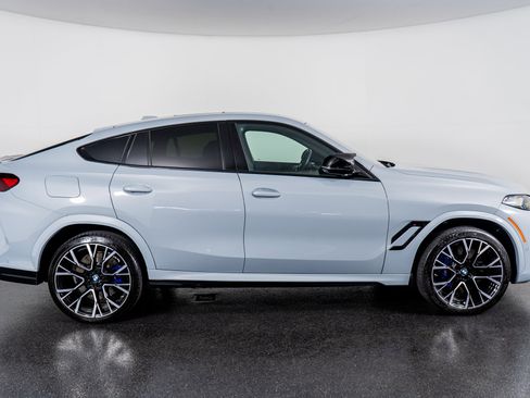Used 2025 BMW X6 M Competition w/ Executive Package image 5
