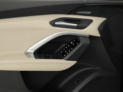 New 2025 Audi Q5 Premium Plus image 22