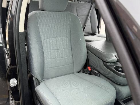 Used 2018 RAM 2500 SLT image 24