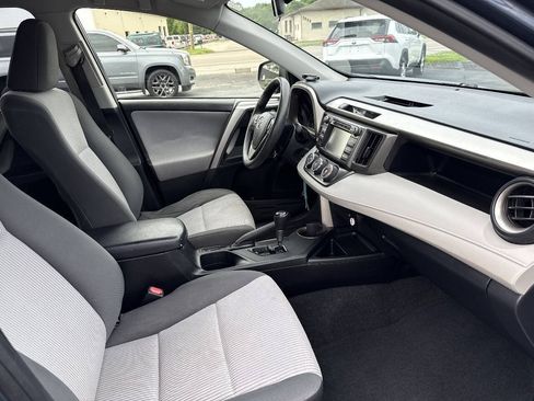 Used 2014 Toyota RAV4 LE FWD image 23