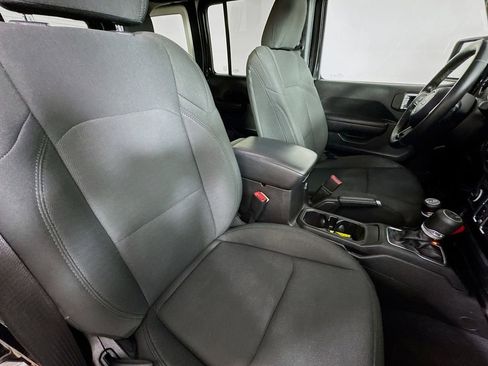 Used 2020 Jeep Wrangler Unlimited Sport S AWD/4WD image 25