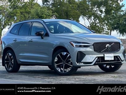 Used 2026 Volvo XC60 B5 Plus w/ Climate Package